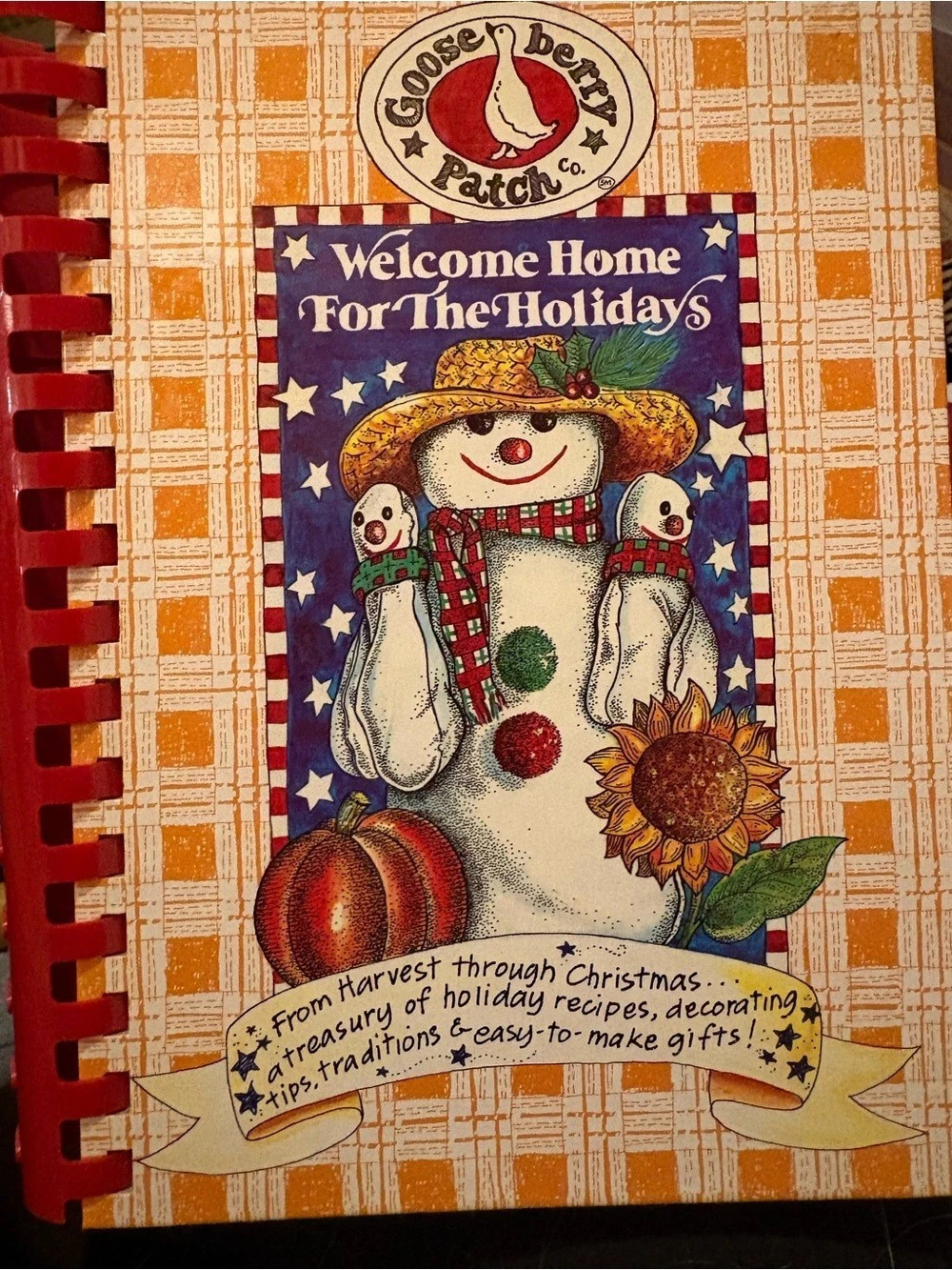 Gooseberry Patch Welcome Home for the Holidays Cookbook